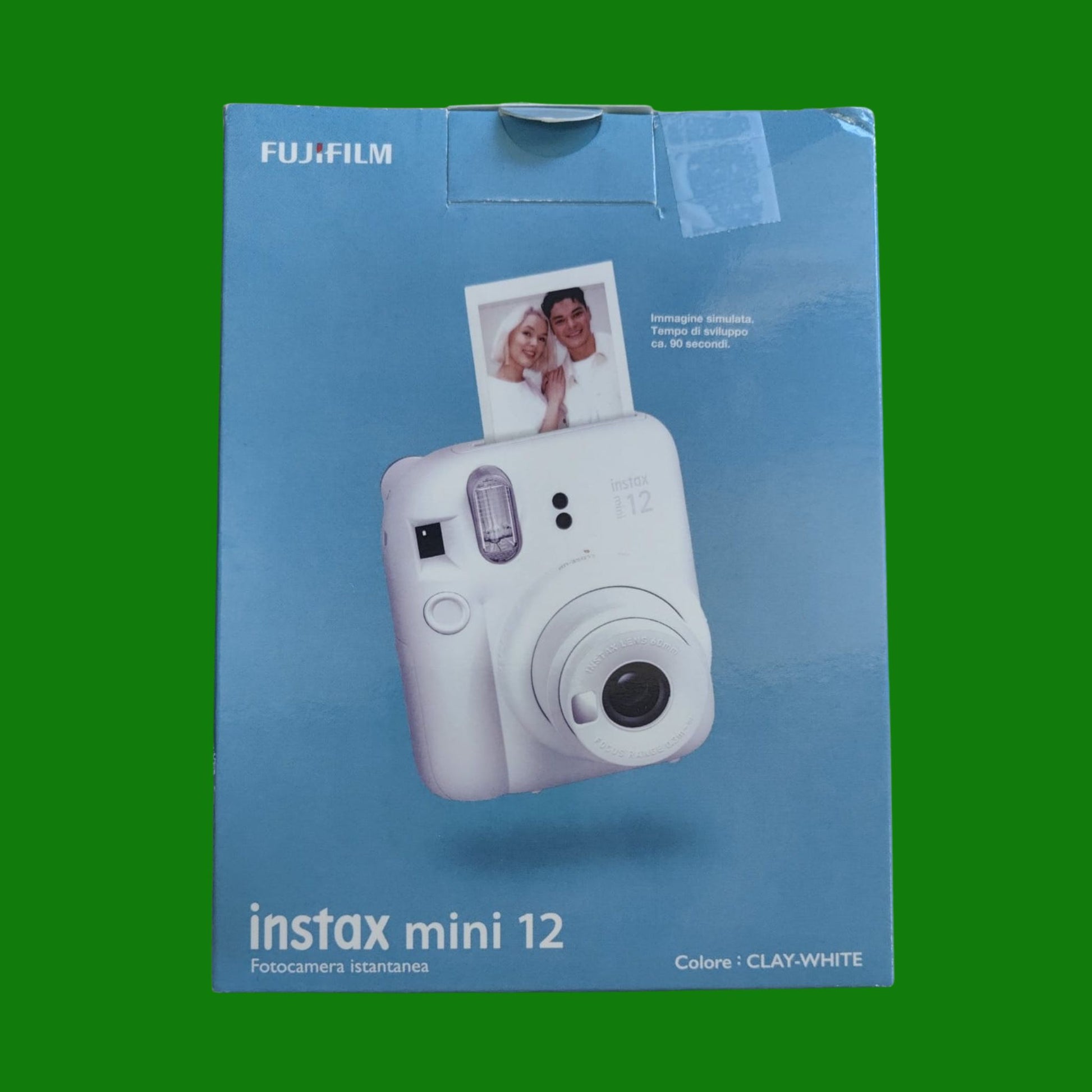 Fujifilm instax mini 12 Clay White - Macchina Fotografica Istantanea, Specchietto Selfie e Modalità Close Up, Esposizione Automatica, Design Pop, Dimensioni Stampa 86 mm x 54 mm