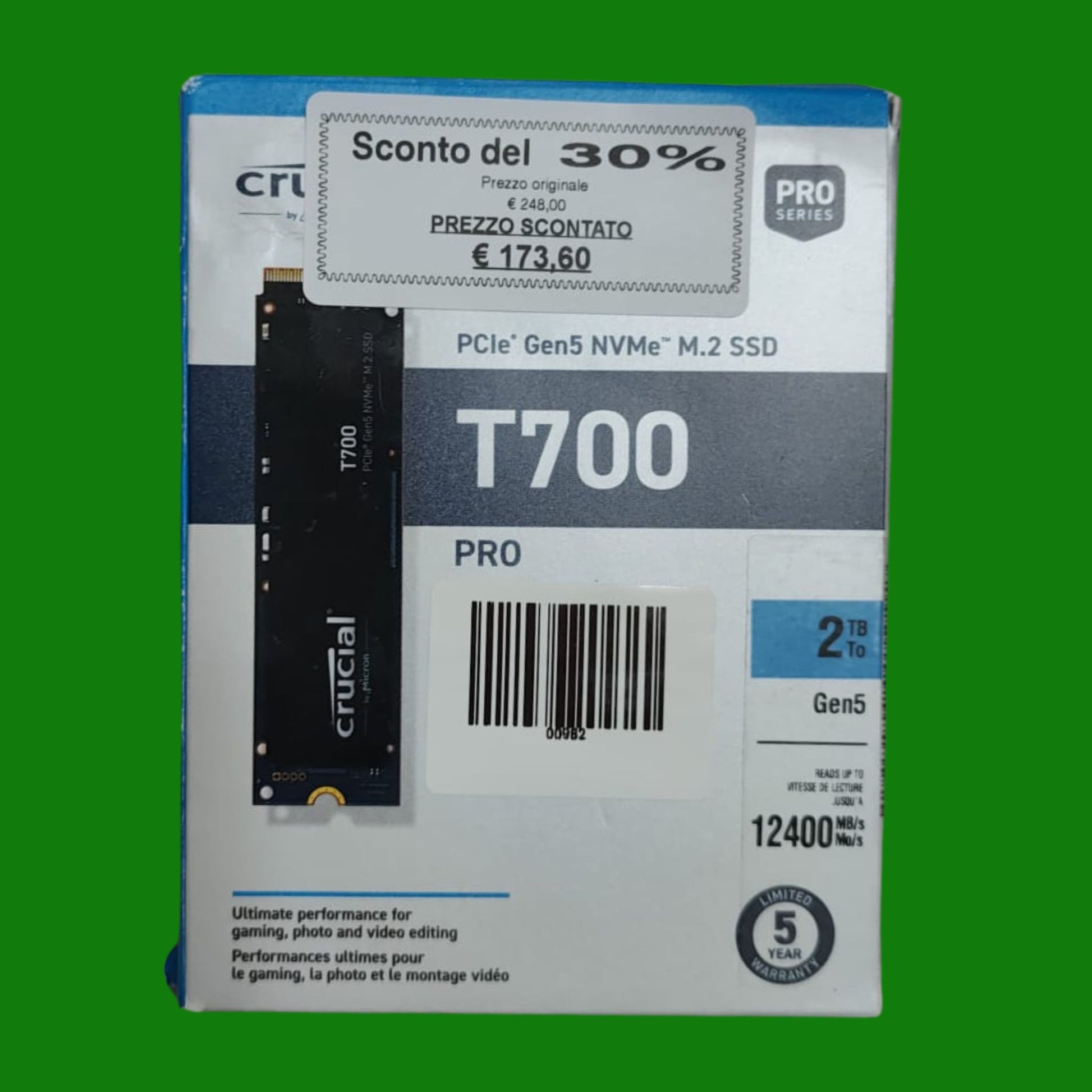 Crucial T700 SSD 2TB PCIe Gen5 NVMe M.2 SSD Interno Gaming, Fino a 12.400MB/s