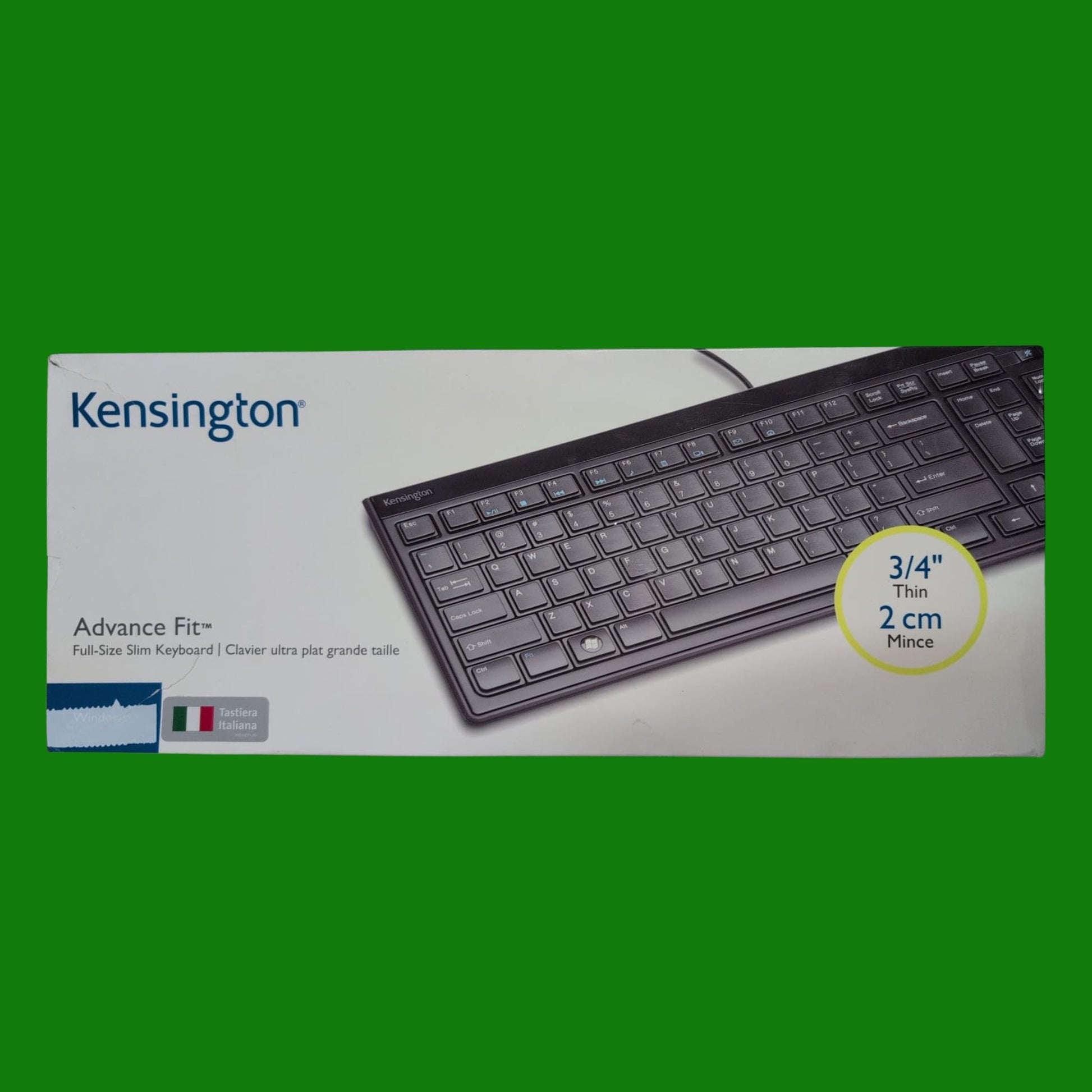 Kensington Tastiera Advance Fit Standard con Profilo Sottile da 19 mm, Layout Italiano QWERTY, Cavo USB da 1.9 m, Nero, K72357IT